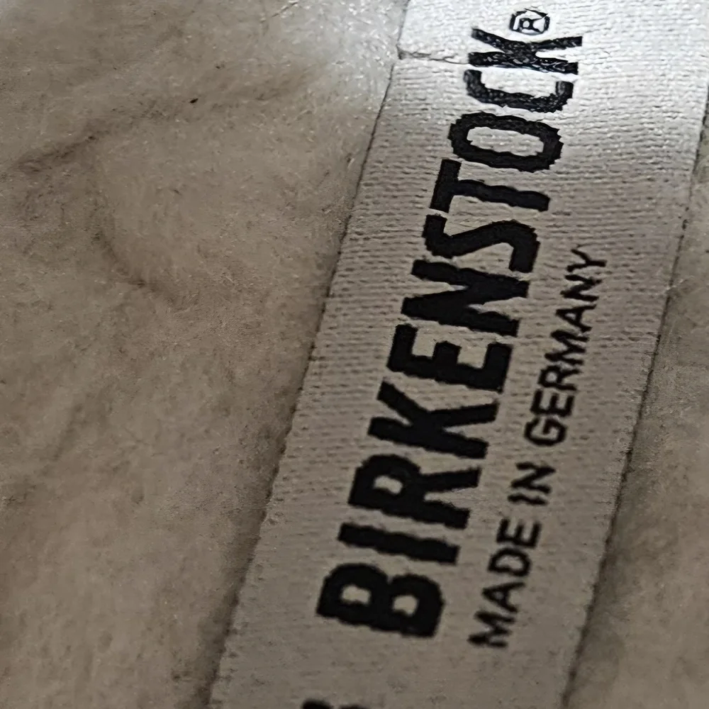 Birkenstock Women's Brown Shearling Slippers Sz 40 - Picture 4 of 16